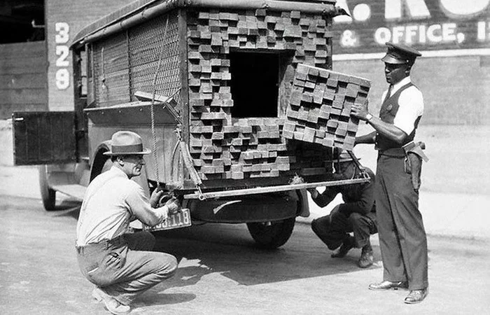 bootleggers-01.webp