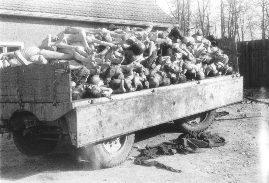 Buchenwald_Corpses_60633.webp
