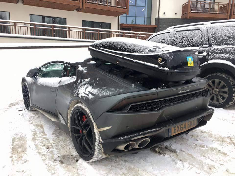 bukovel-lamborghini.jpg
