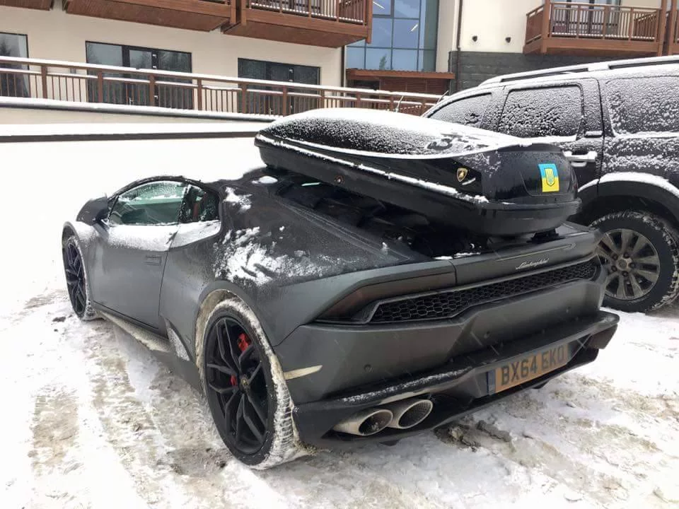 bukovel-lamborghini.webp
