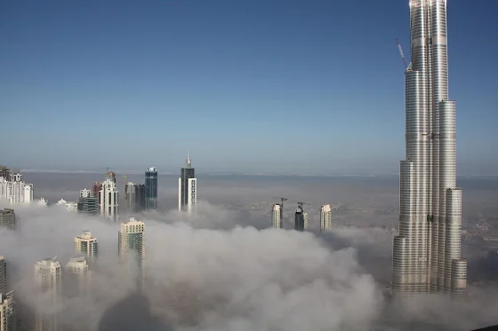 burj-khalifa+in+clouds.webp