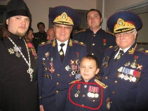 BxkhSlDCQAEcvC8.webp