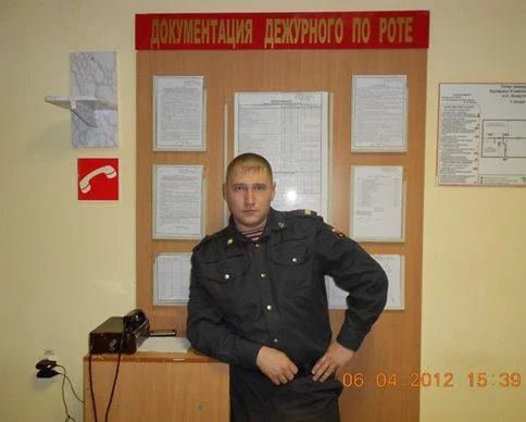 BzLYHhxIEAAMR1_.webp