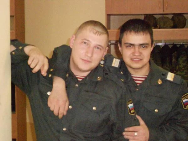 BzLYIl-IEAAOoIJ.webp