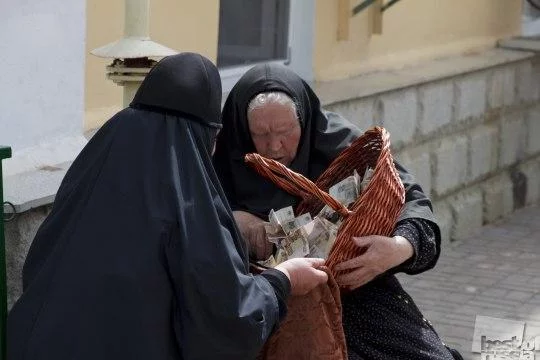 BzPrUEjCUAAk3JO.webp