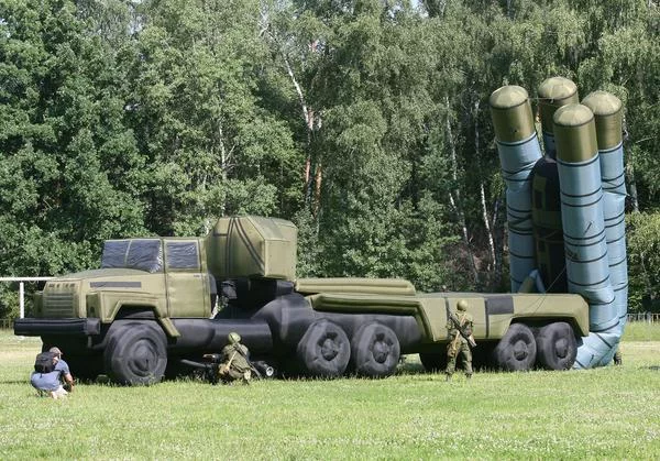 BzS50FsCQAAGQxz.jpg