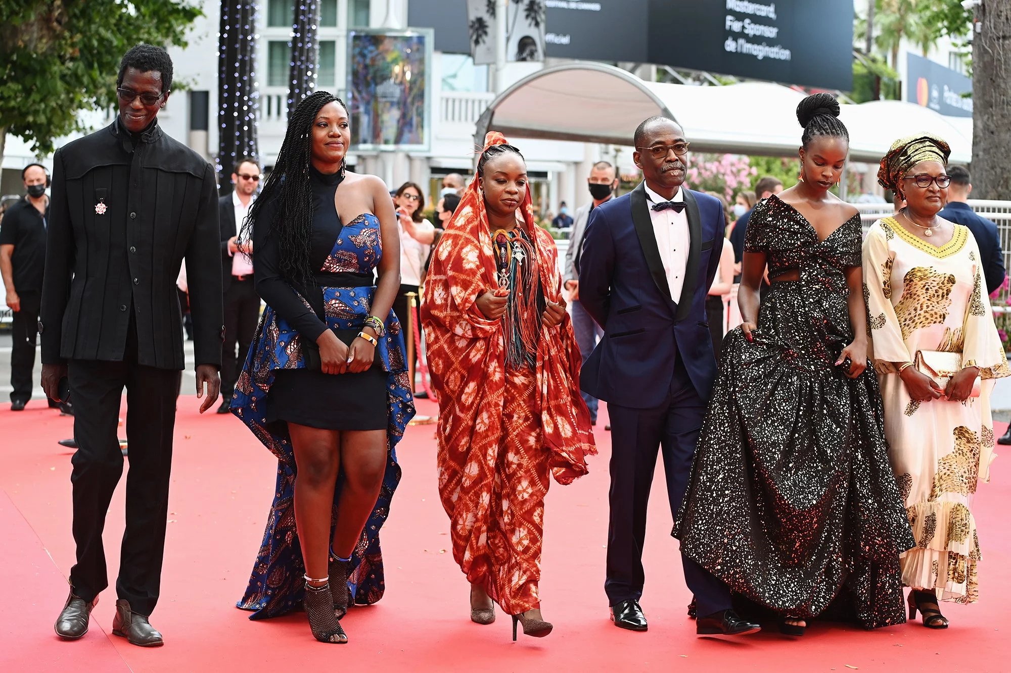 cannes-film-festival-fashion-day-3-Lingui.webp
