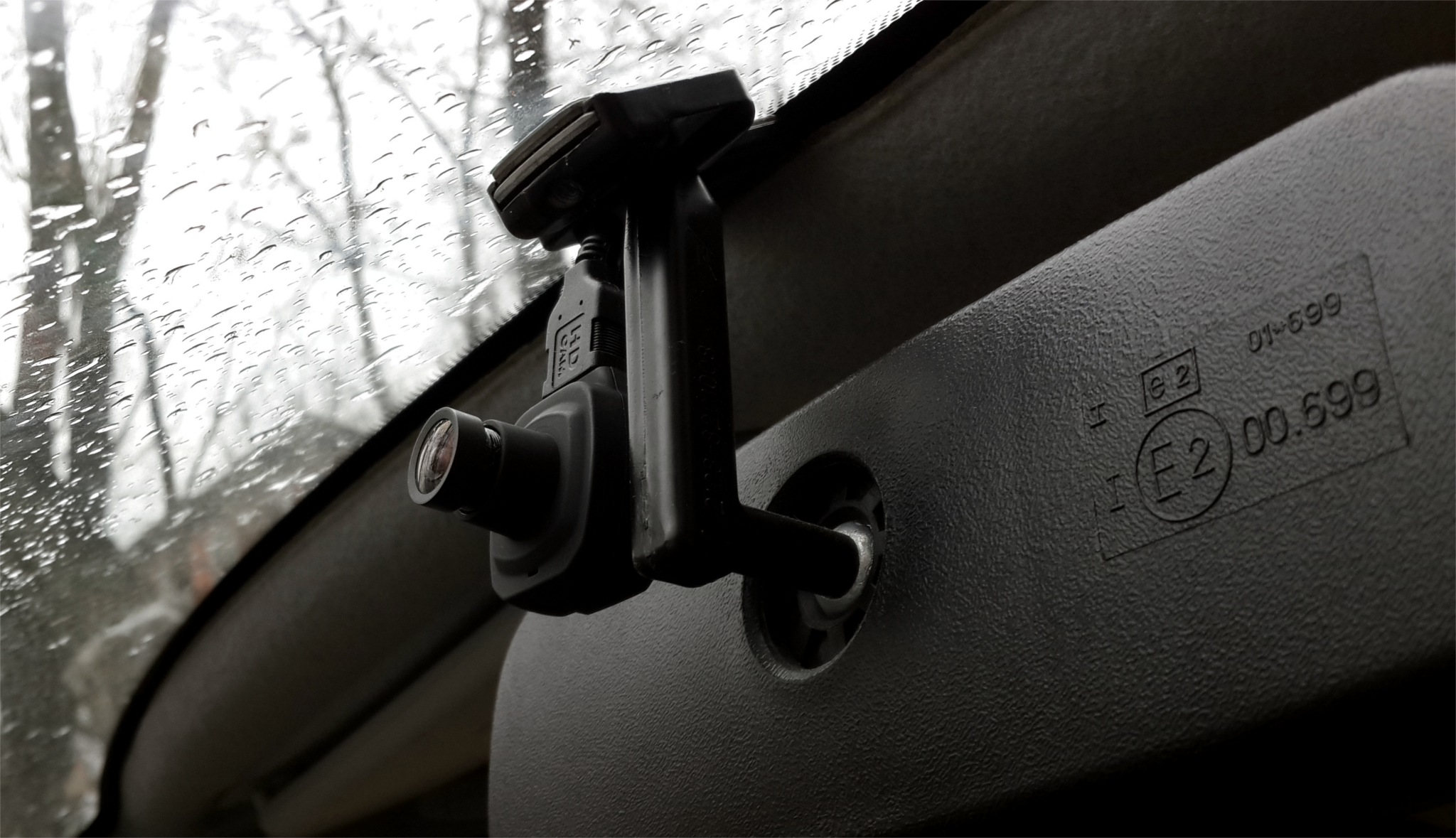 Car_Vision_1100_install_camera.jpg