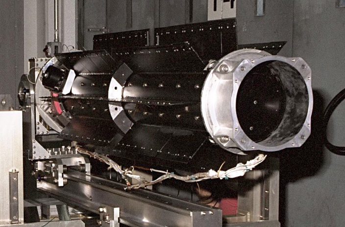 Cassini_RTG_before_installation.jpg