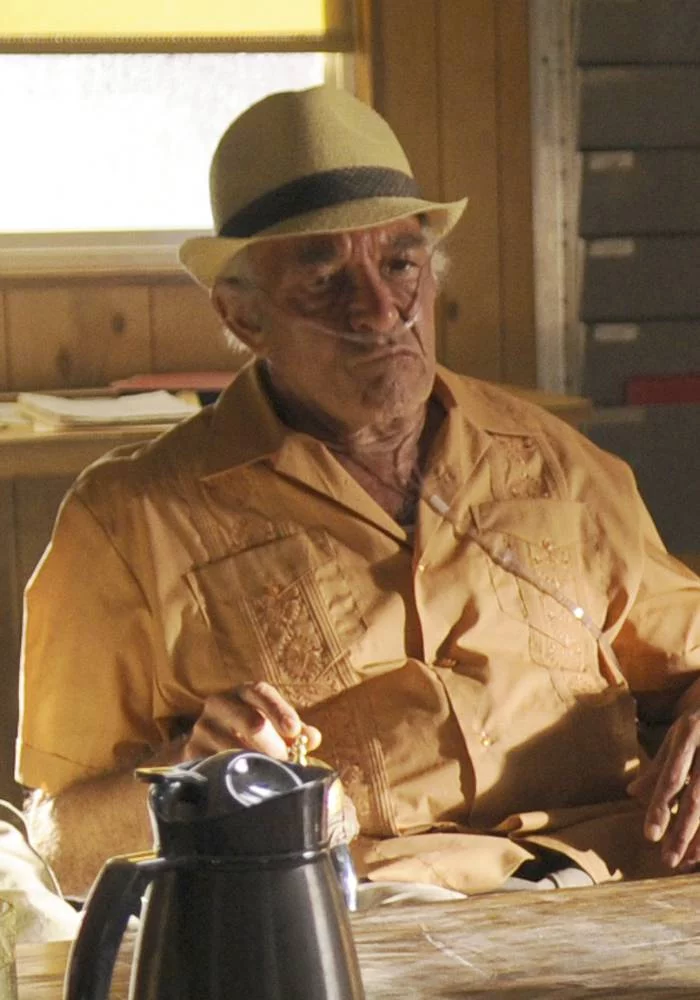 cast_bb_700x1000_hector-salamanca-lg.webp
