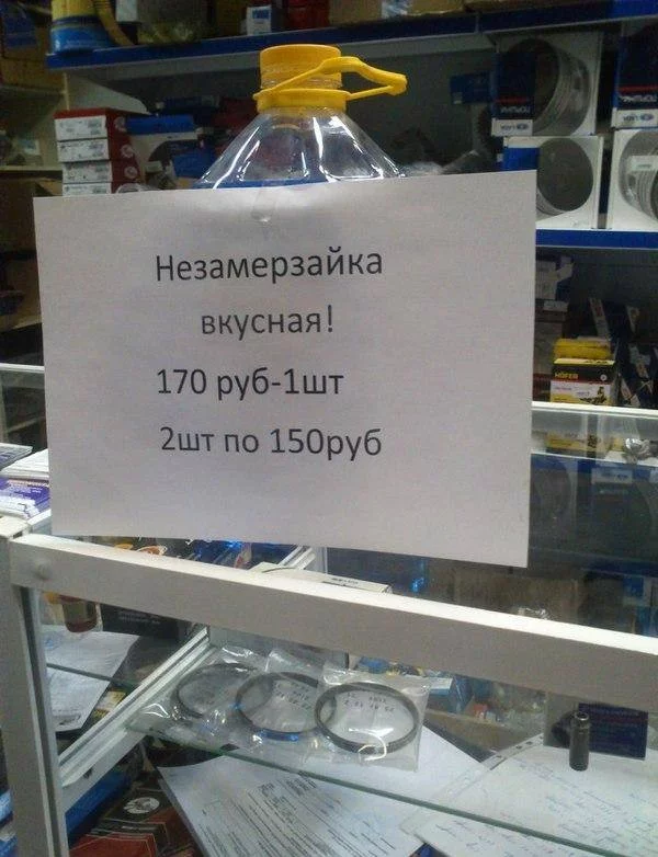 CbVrp25UYAAxbzi.webp