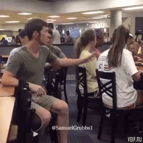 cf1034055d632837850707.gif