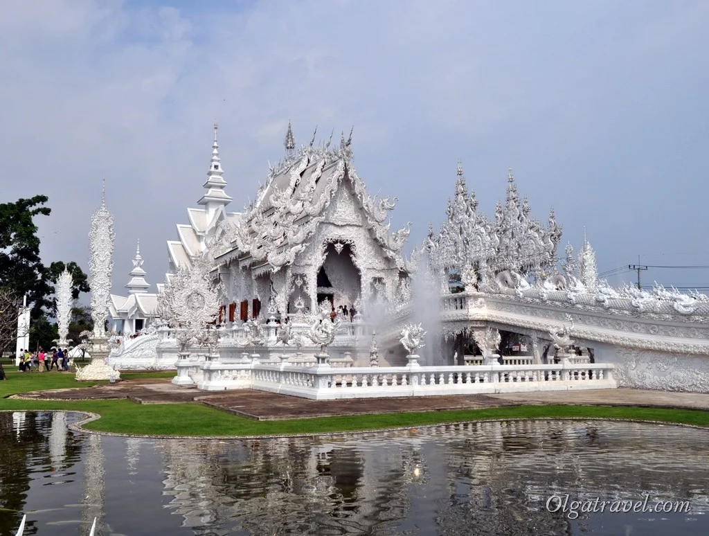 Chiang_Rai_White_Temple-12-1.webp