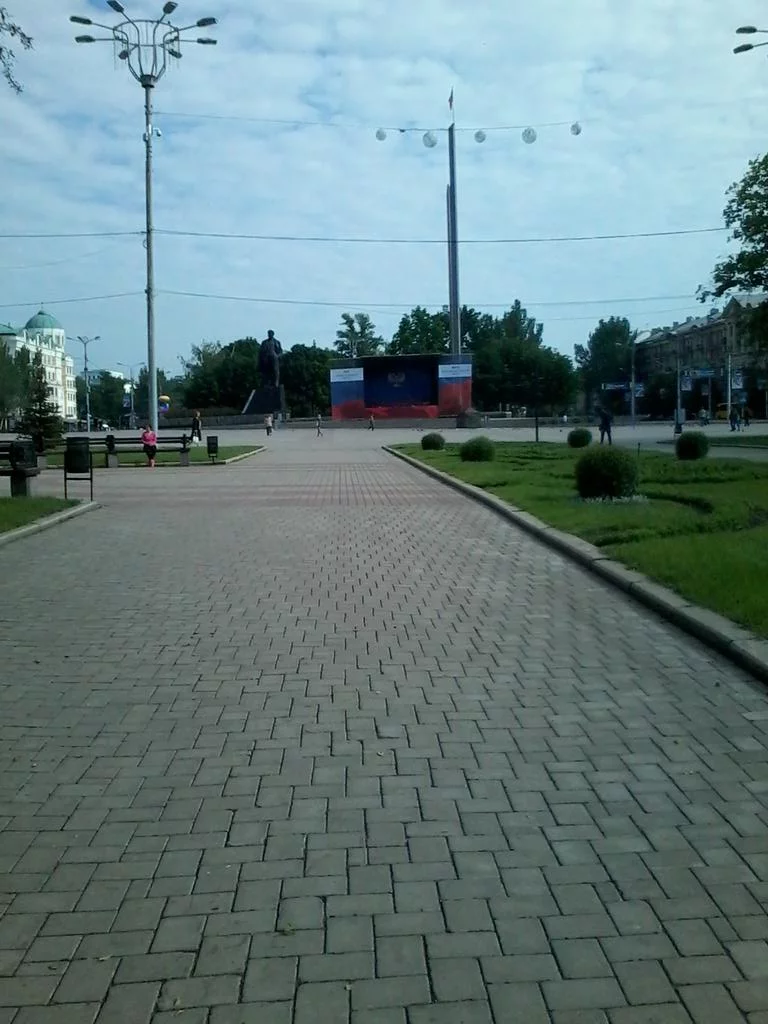 CkkRyZAWkAITKp3.webp