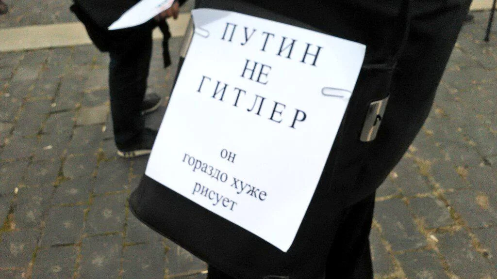 CRhTw4SXAAAElh2.webp