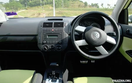 crosspolo_dash.webp