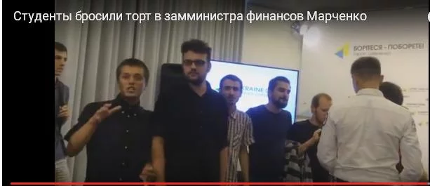 CrS7UlWXEAAtVr0.webp