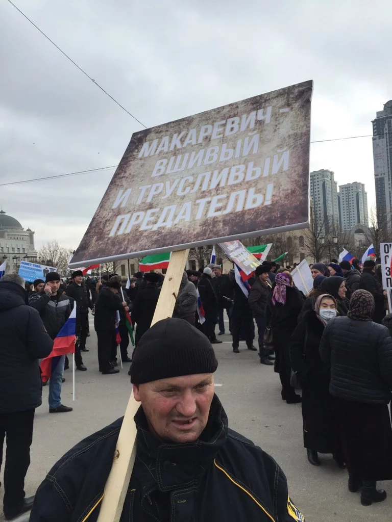 CZTe67eWEAE8bgr.webp