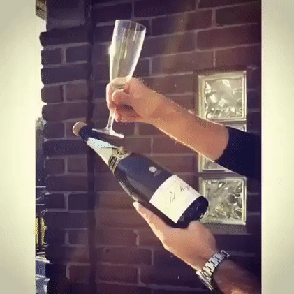 D0ZN.gif