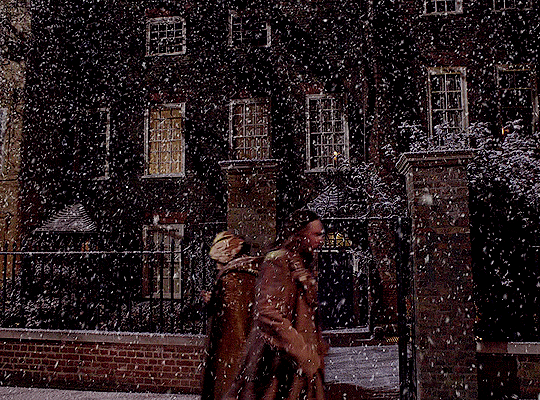 d94668985e0b8e4636920f78752e499b2d24d390.gif