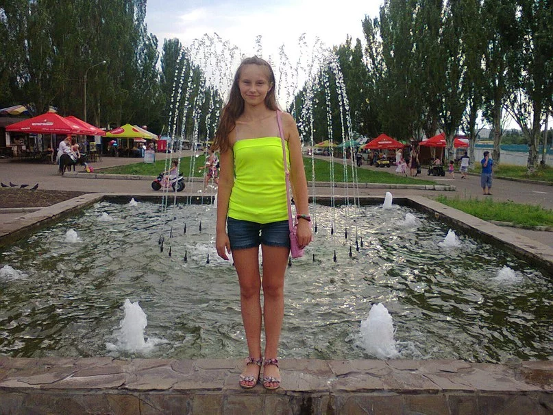 dme8CjNz3t4.webp