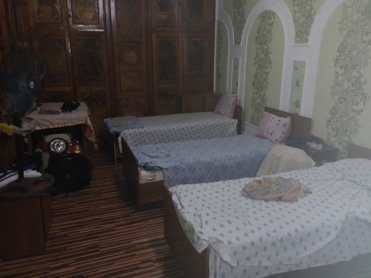dvMDZnq378A.webp