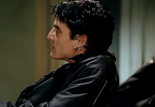 e4f5caf76599a385aed631c26cd0bcc8ef1b61c0.gif