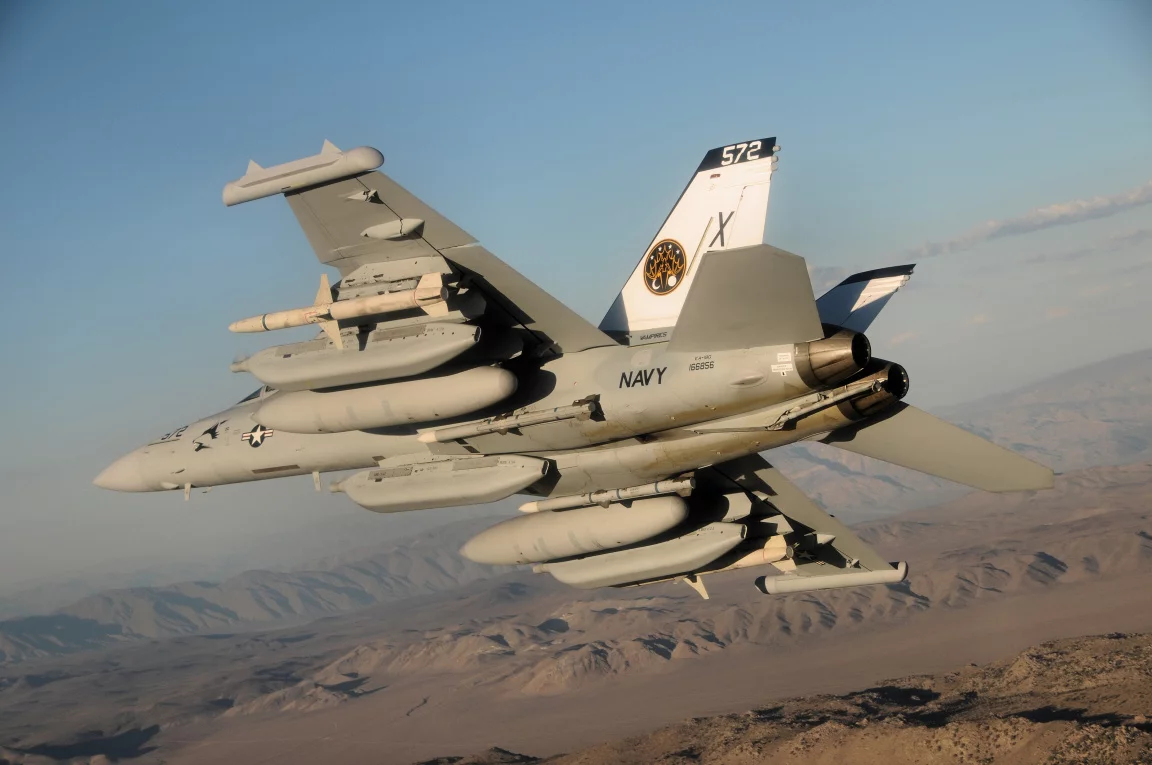EA-18G_Growler_VX-9_from_below_2008.webp