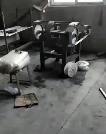 eaf4hg.gif