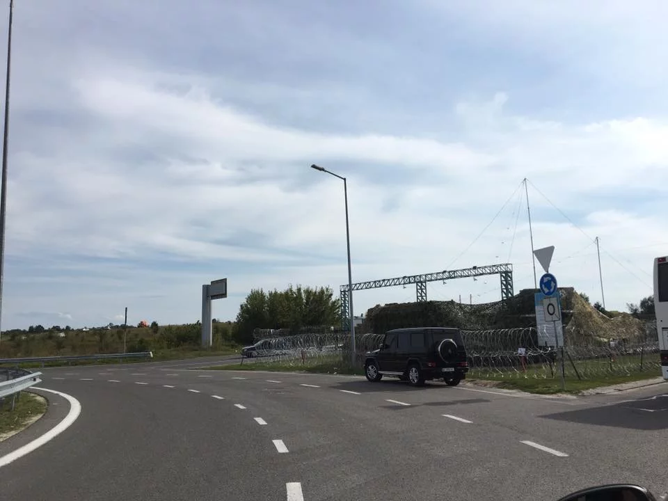 ef7cjj.webp