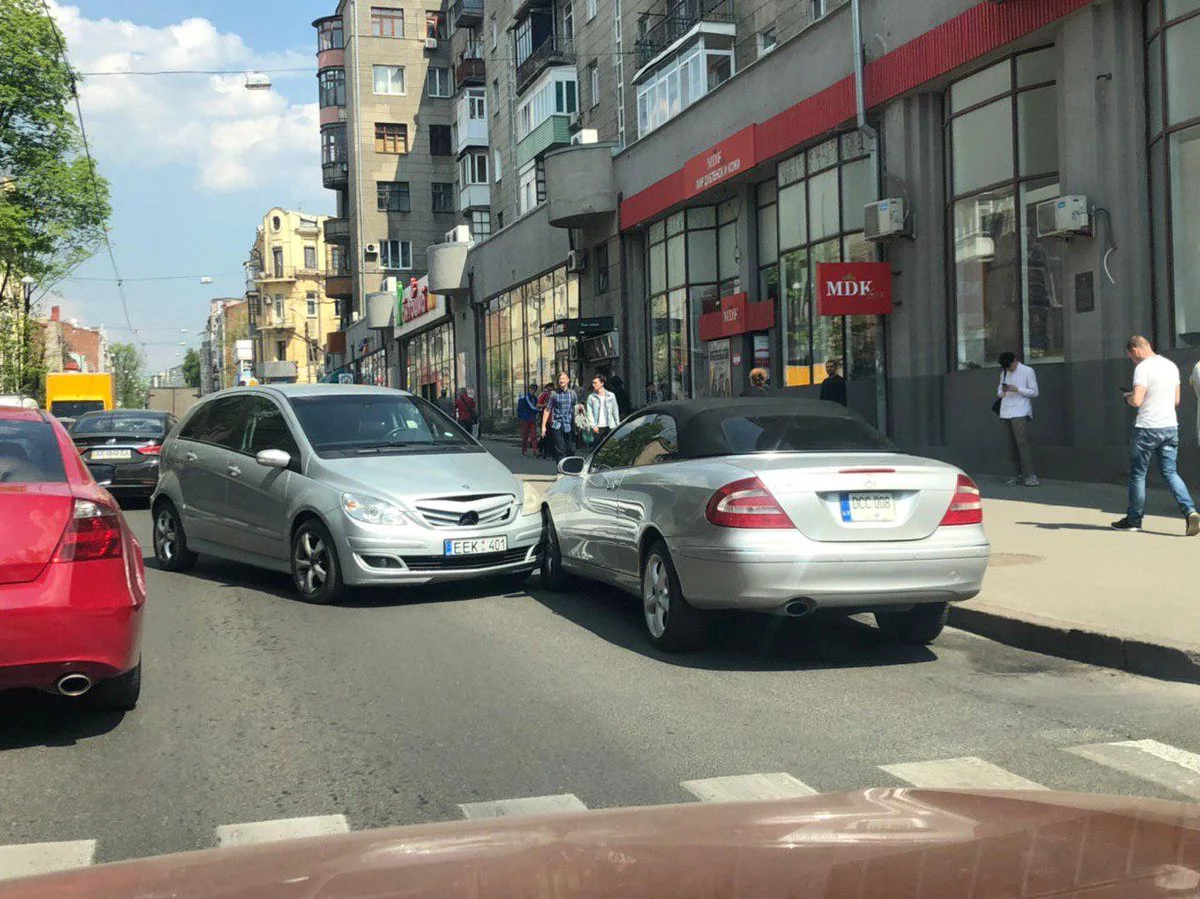 efj5hb.webp