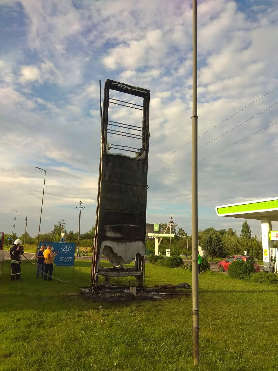 ehf8hh.webp