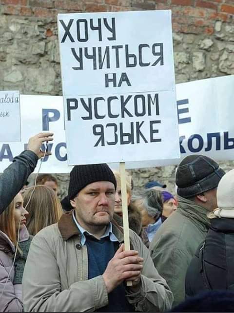 EJWzRv9WwAAiaS3.jpg