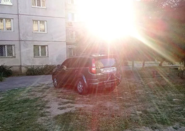 EmiHp41l6Rk.webp