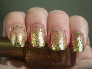 Essence_MakeItGolden.webp