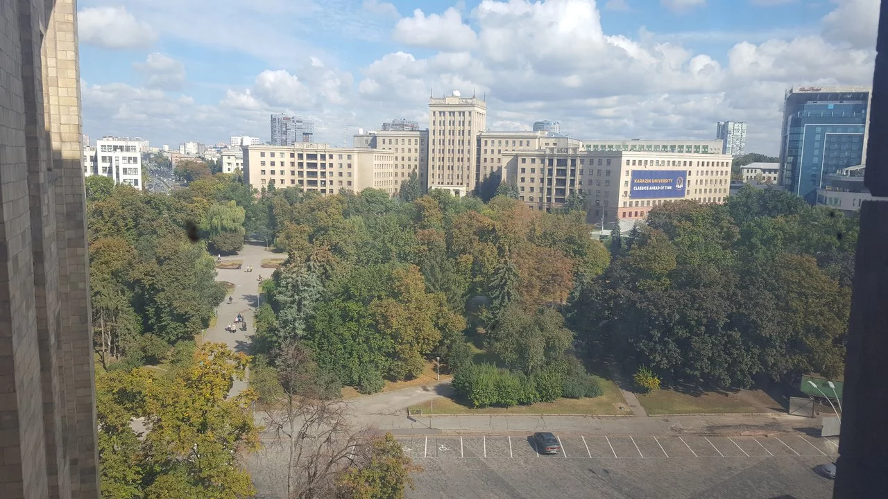 Ewcl29TrjRc.webp