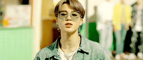 f05351463d667008335f62a32446de4fed08985e.gif