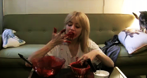 Fake-Blood-harleyskywalker-35515554-500-267.gif