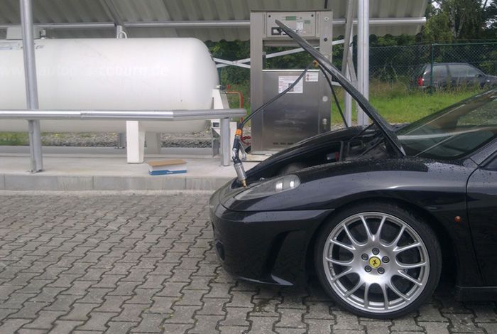 ferrari_f430_01.jpg