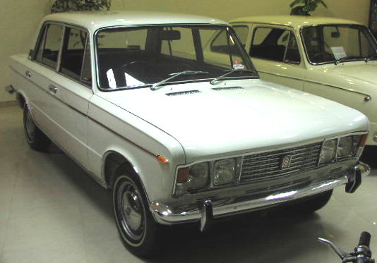 Fiat_125_01.jpg