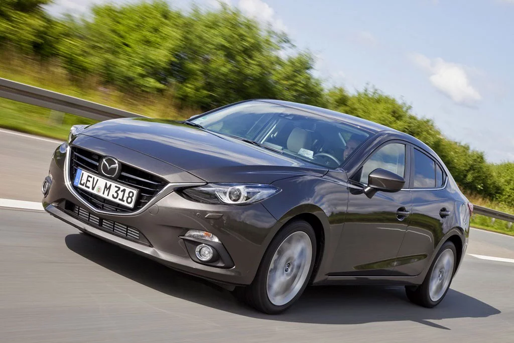 foto-mazda-3-sedan-2014_02.webp