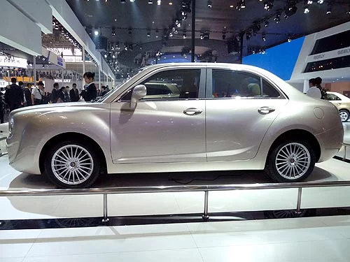 Geely_Pekin_19.webp