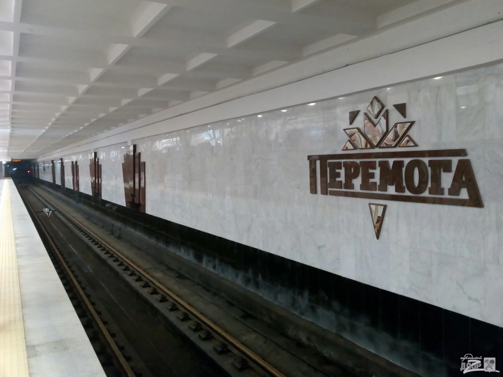 GfKEcEONiRI-1632x1224-dba3.webp