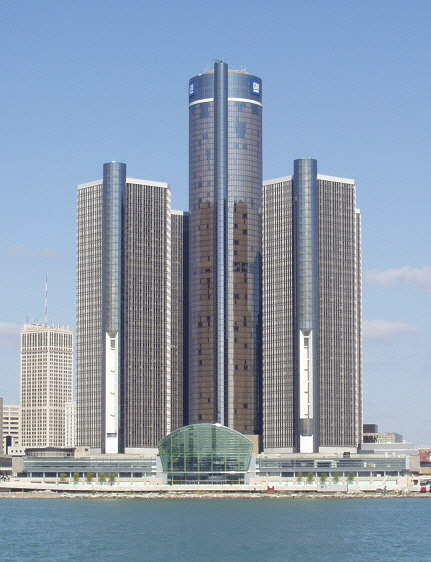 GM_headquarters_in_Detroit.jpg