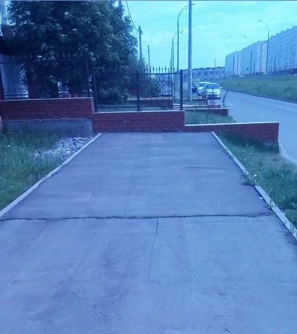 hhcef9.webp