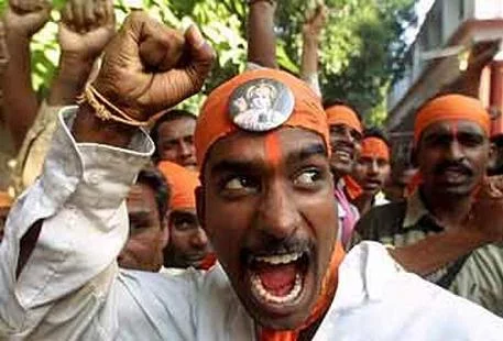 hindutva_khilnani_mob_on_rampage457.webp