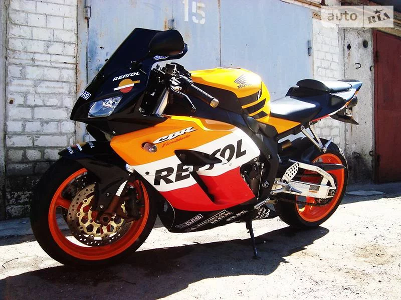 honda_cbr__131270605fx.webp