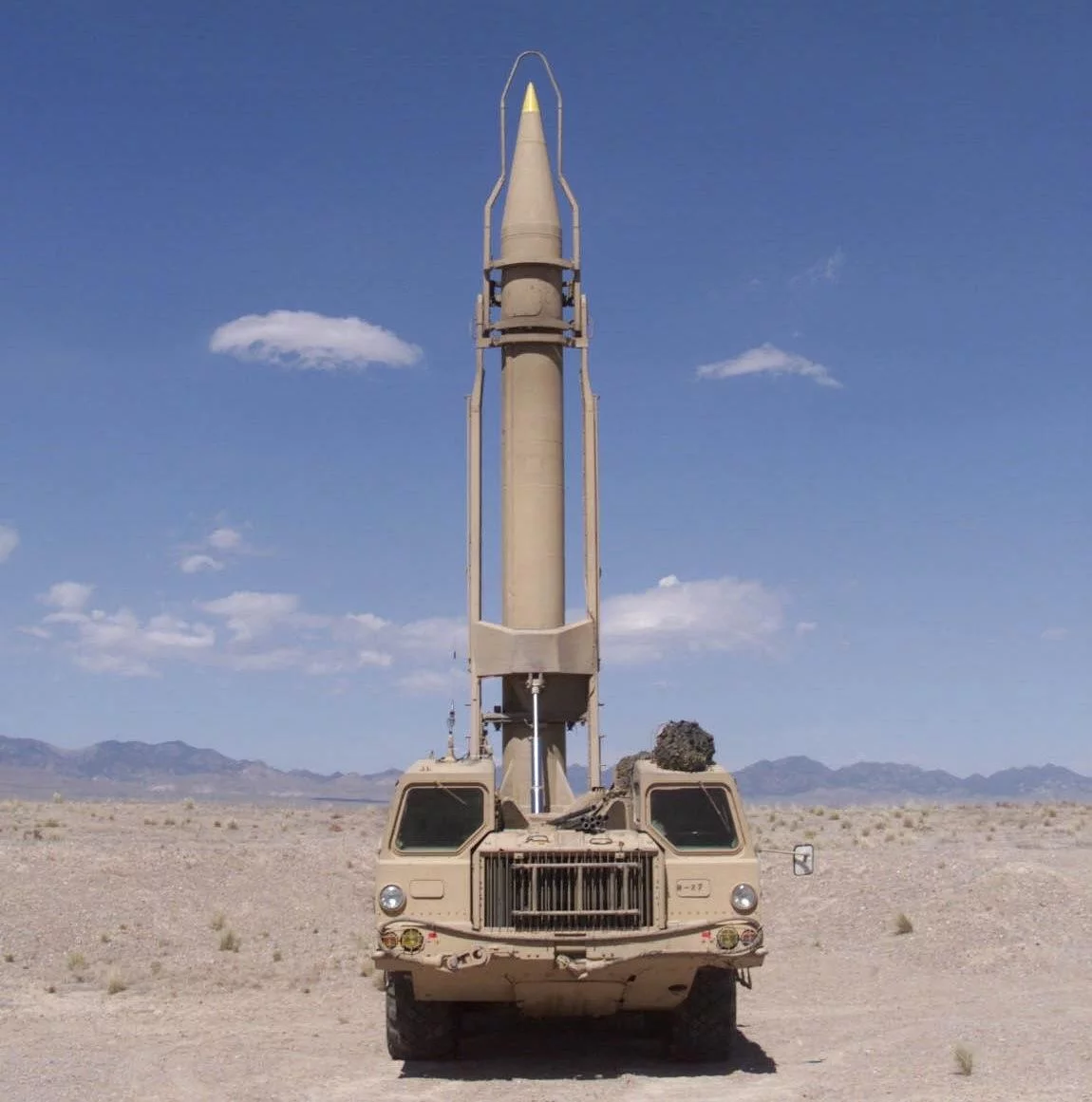 iew_of_a_Soviet_made_MAZ-543-TEL_for_SCUD_missiles.webp