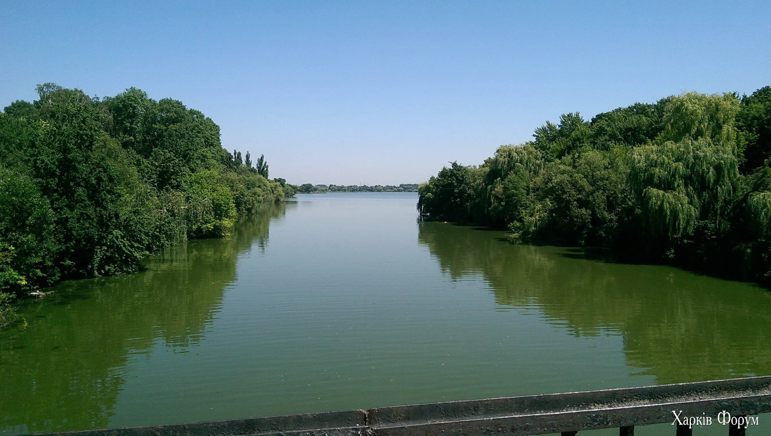 IMG-4a99ce15e8cdcec00af1c78ddca2a923-V.webp