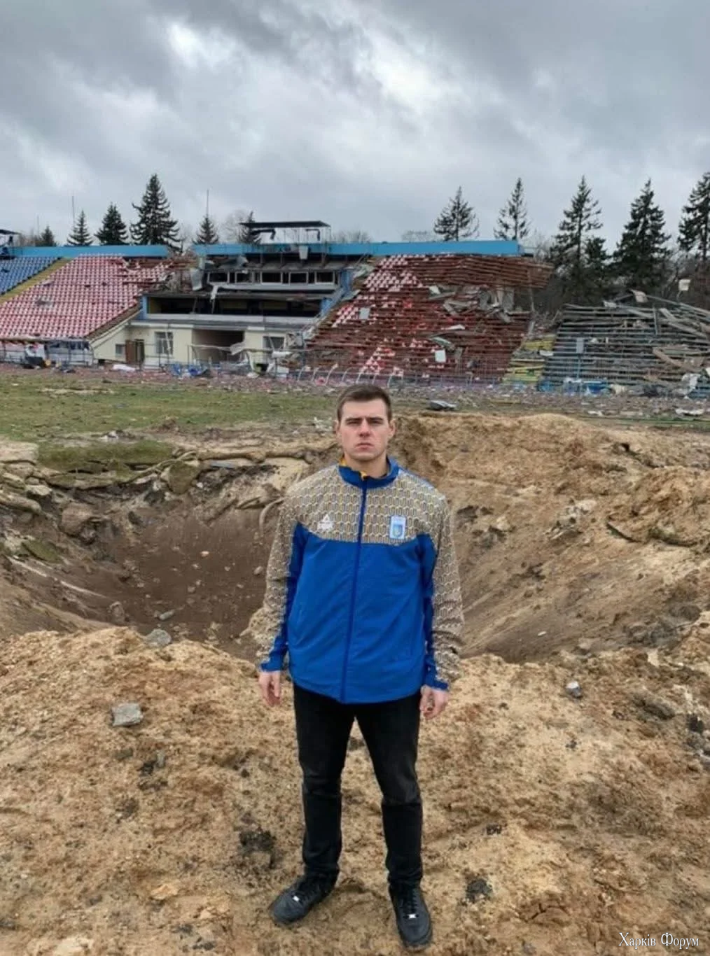 Владислав Гераскевич в Чернігові на стадіоні.